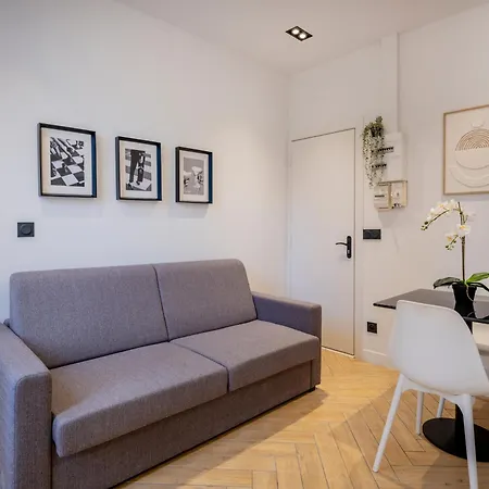 Pretty 1 Bdr Flat In *