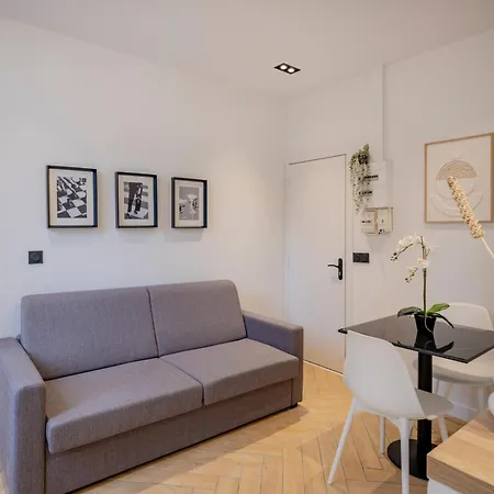 Apartment Pretty 1 Bdr Flat In